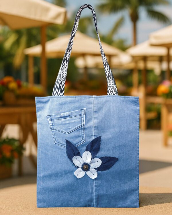 bolso-denim-artesanal-makrys-Alma-en-Flor-bag-Makrys Bolso artesanal en denim reciclado Makrys. Alma-en-Flor-bag-Makrys