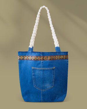 bolso-denim-artesanal-makrys-Sendero-en-Flor-bag-Makrys Bolso artesanal en denim reciclado Makrys. Sendero-en-Flor-bag-Makrys