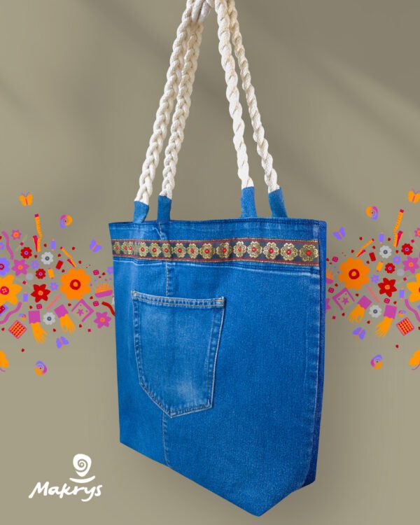 bolso-denim-artesanal-makrys-Sendero-en-Flor-bag-Makrys Bolso artesanal en denim reciclado Makrys. Sendero-en-Flor-bag-Makrys