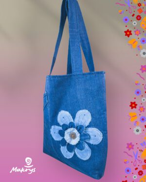 Bolso artesanal en denim reciclado Makrys. Flor-Eterna-bag-Makrys